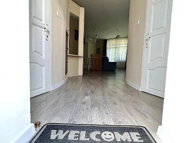 авіа Apartment *